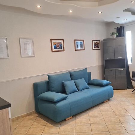 Csever Apartman Tata Kültér fotó