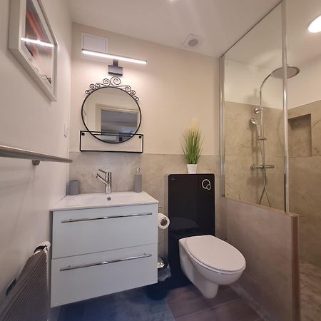 Csever Apartman Tata Kültér fotó