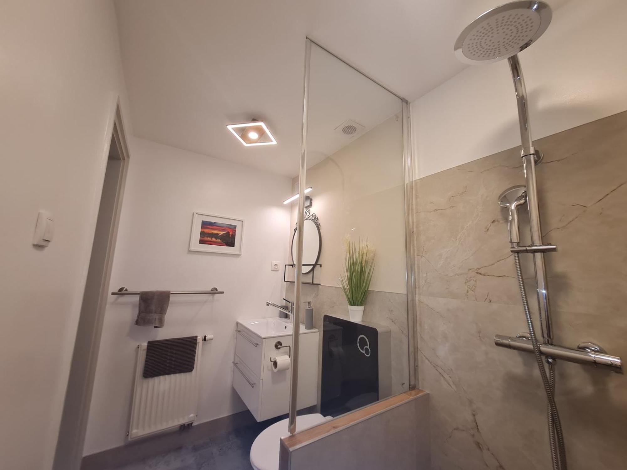 Csever Apartman Tata Kültér fotó
