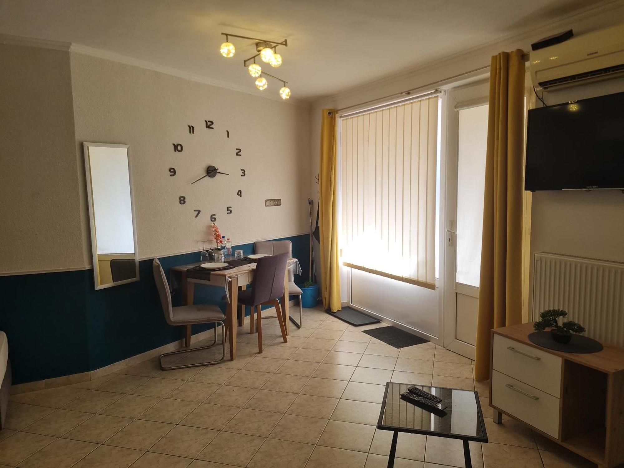 Csever Apartman Tata Kültér fotó
